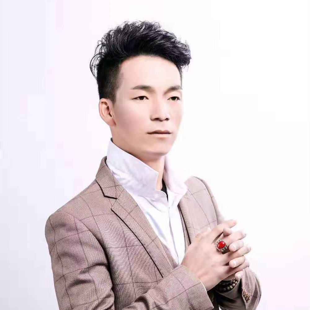 邱莫阿迪